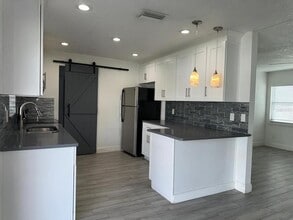 1119 Nana Ave in Orlando, FL - Building Photo - Building Photo