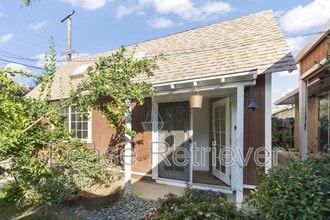 1233 Fulton St in Modesto, CA - Building Photo - Building Photo