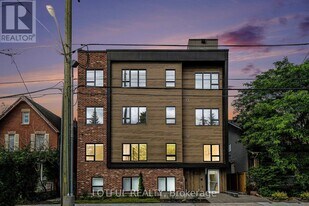 630 Churchill Ave N in Ottawa, ON - Building Photo