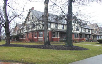 1266-1272 W 112th St in Cleveland, OH - Building Photo