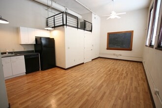 301 Central Ave NE in Albuquerque, NM - Building Photo - Building Photo