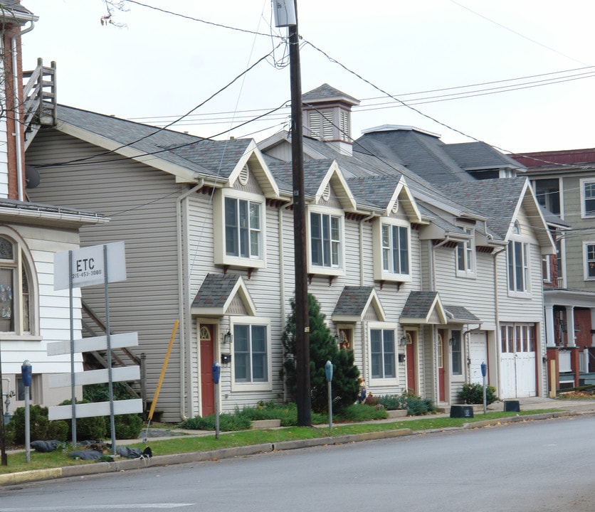 121-137 1st St in Lock Haven, PA - Building Photo