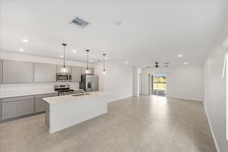 11177 Fernbrook Dr in Port St. Lucie, FL - Building Photo - Building Photo