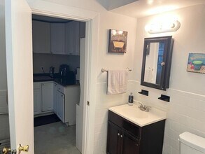 84 Garfield Ave in Revere, MA - Building Photo - Building Photo