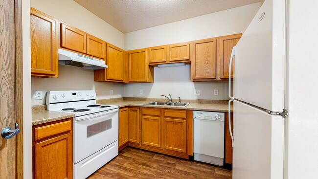 Pine Manor Estates A 55+ Community in Circle Pines, MN - Building Photo - Building Photo