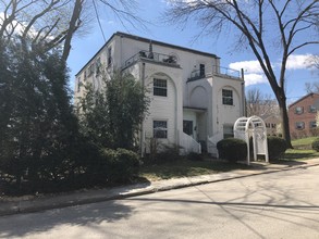 100 Sabine Ave in Narberth, PA - Foto de edificio - Building Photo