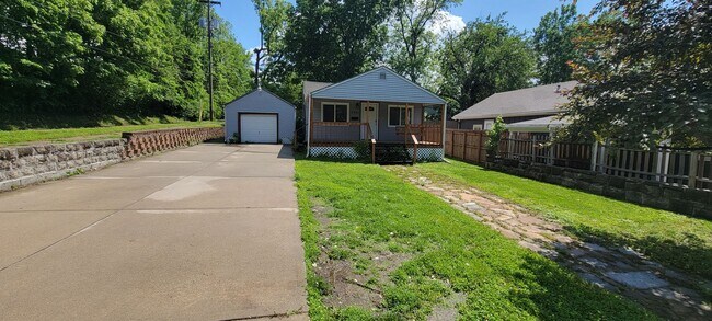 property at 2901 W 43rd Ave