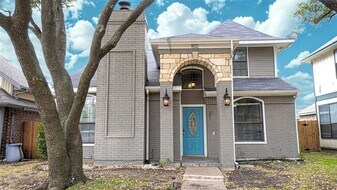 1512 Wheatfield Dr in Mesquite, TX - Building Photo