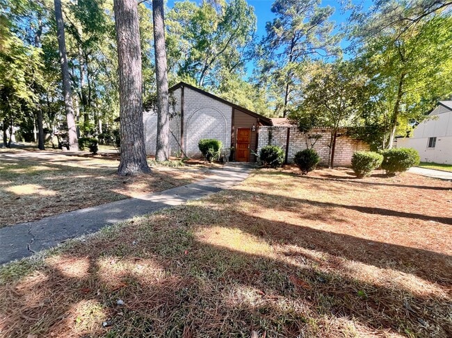 property at 1914 Indian Shores Rd