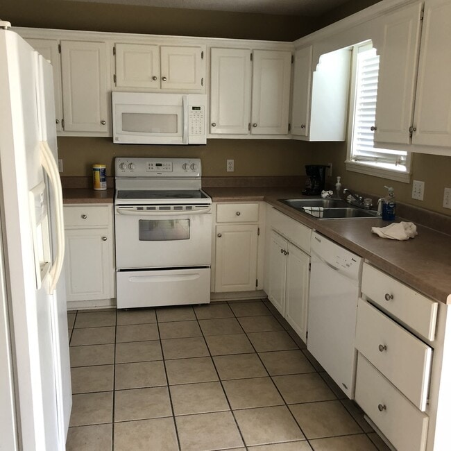 112 Eagle Pt Lp in Oxford, MS - Building Photo - Building Photo