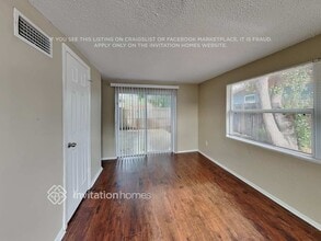 1104 Idlebriar Way in Tarpon Springs, FL - Foto de edificio - Building Photo