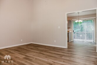 5908 Riana Way in Charlotte, NC - Building Photo - Building Photo