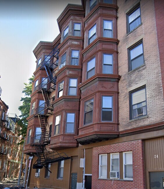24 Stillman St, Unit 1F in Boston, MA - Building Photo