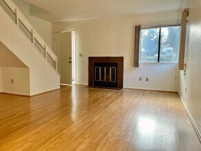 1661 Pyrenees Ave in Stockton, CA - Building Photo - Building Photo