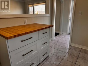 103 Ranstone Gardens in Toronto, ON - Building Photo - Building Photo