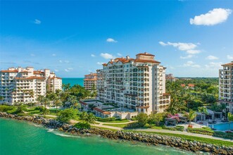 7154 Fisher Island Dr in Miami Beach, FL - Building Photo - Building Photo