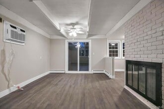 44 University Heights Dr in Stony Brook, NY - Building Photo - Building Photo