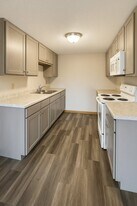 Fair Oaks in Lincoln, NE - Building Photo