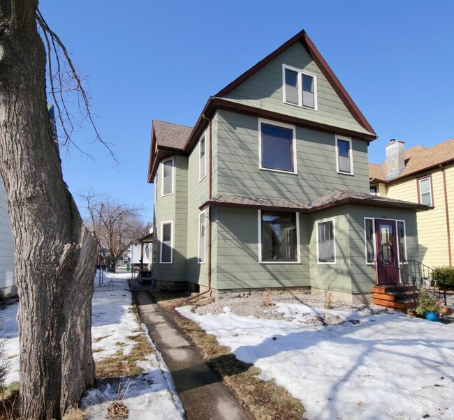 1334 Monroe St NE, Unit 2