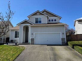 19622 85th Ave E in Spanaway, WA - Building Photo