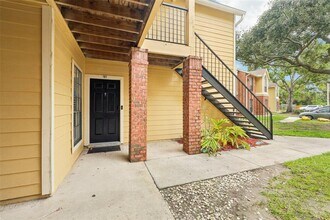 8724 Mallard Reserve Dr in Tampa, FL - Building Photo - Building Photo