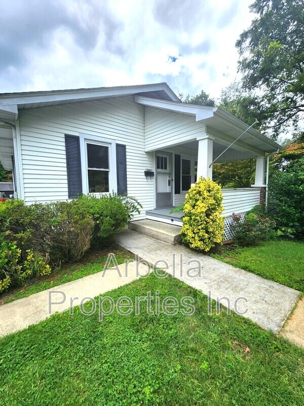 1019 Florida Ave in Bristol, TN - Building Photo - Building Photo