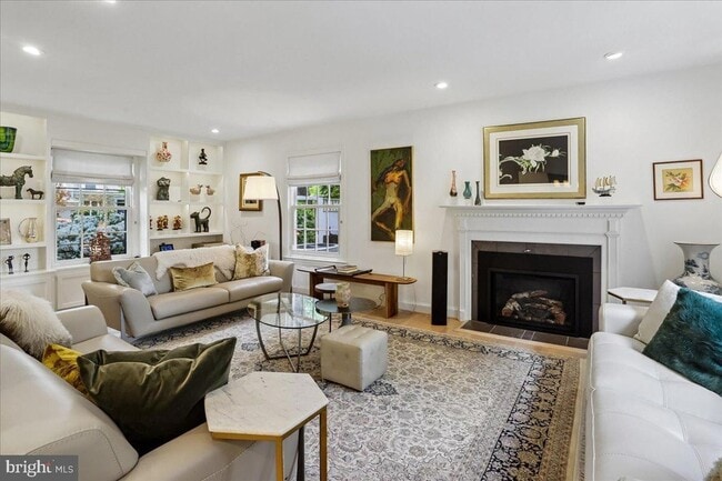 139 Hesketh St in Chevy Chase, MD - Building Photo - Building Photo