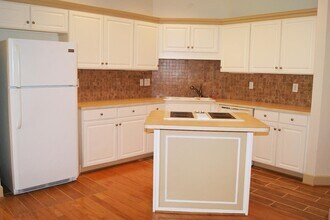 641 Old Hickory Blvd in Brentwood, TN - Foto de edificio - Building Photo