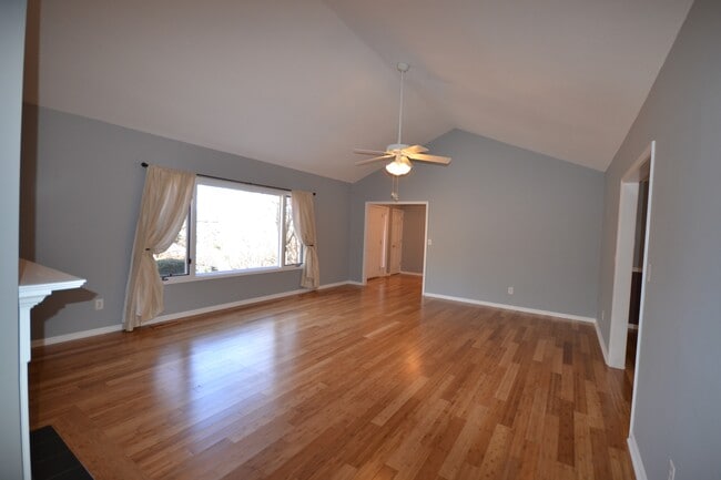 100 Hyde Ave in Tryon, NC - Building Photo - Building Photo