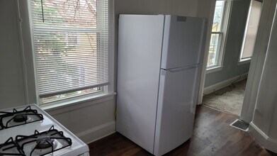 407 E Ross Ave in Cincinnati, OH - Foto de edificio - Building Photo