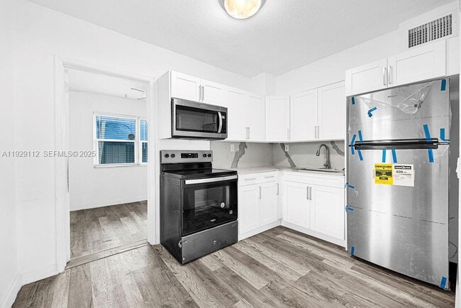 4109 SW 23rd St in Fort Lauderdale, FL - Building Photo - Building Photo