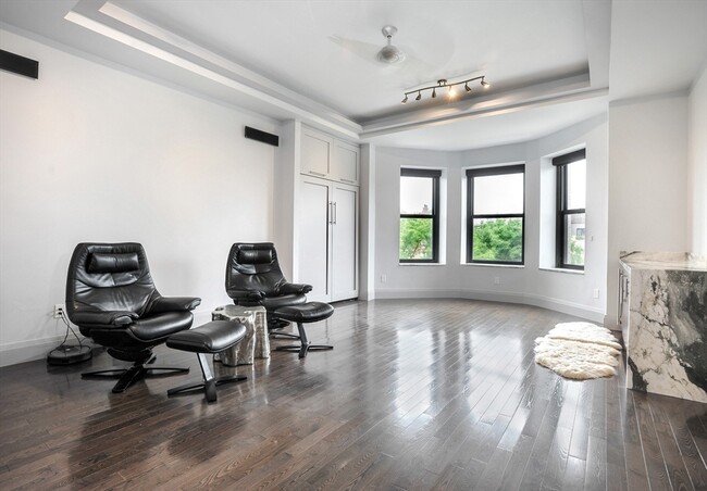 160 Commonwealth Ave, Unit 417 in Boston, MA - Building Photo - Building Photo