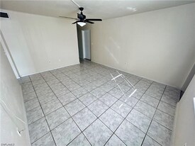 2828 Jackson St in Ft. Myers, FL - Building Photo