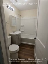 306 W Washington St in Champaign, IL - Building Photo - Building Photo