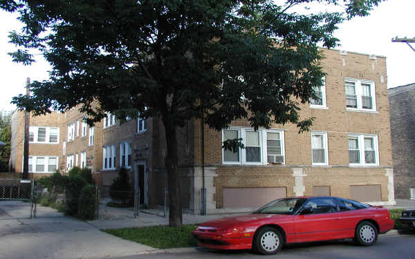 3108-10 N Karlov Ave in Chicago, IL - Building Photo