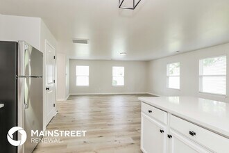 1086 Aster Way in Burlington, NC - Building Photo - Building Photo
