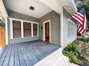 507 W Brazos St in Victoria, TX - Building Photo - Building Photo