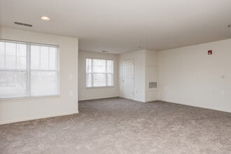 Overland Gardens in Hyattsville, MD - Building Photo - Interior Photo