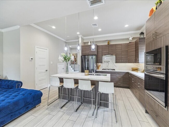 4713 New Orleans St in Houston, TX - Building Photo - Building Photo