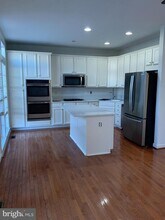 13005 Jadestone Way in Woodbridge, VA - Building Photo - Building Photo