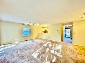 92 Staniford St in Auburndale, MA - Building Photo - Building Photo