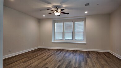 7420 Alton Dr, Unit 120 in McKinney, TX - Building Photo - Building Photo