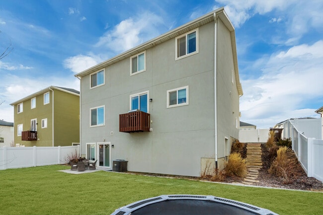 7264 Silver Crk Wy in Eagle Mountain, UT - Building Photo - Building Photo