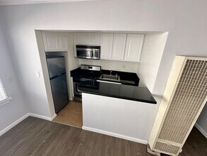 Culver Madison Apartments in Culver City, CA - Building Photo - Building Photo