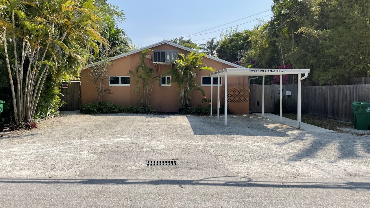 3066 Aviation Ave, Unit 3066 aviation avenue in Miami, FL - Building Photo