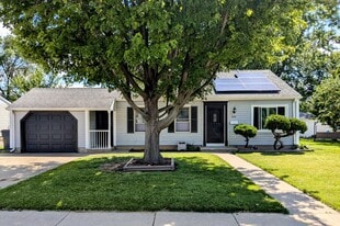 603 Kingston Dr in Romeoville, IL - Building Photo