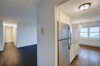37 Bullocks Point Ave in East Providence, RI - Building Photo - Building Photo