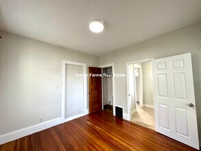 30 Roseclair St, Unit 3 in Boston, MA - Building Photo - Building Photo