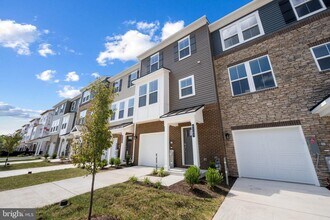 8263 Longford Rd in Millersville, MD - Building Photo - Building Photo