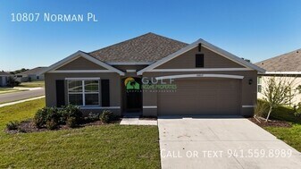 10807 Norman Pl in Parrish, FL - Building Photo